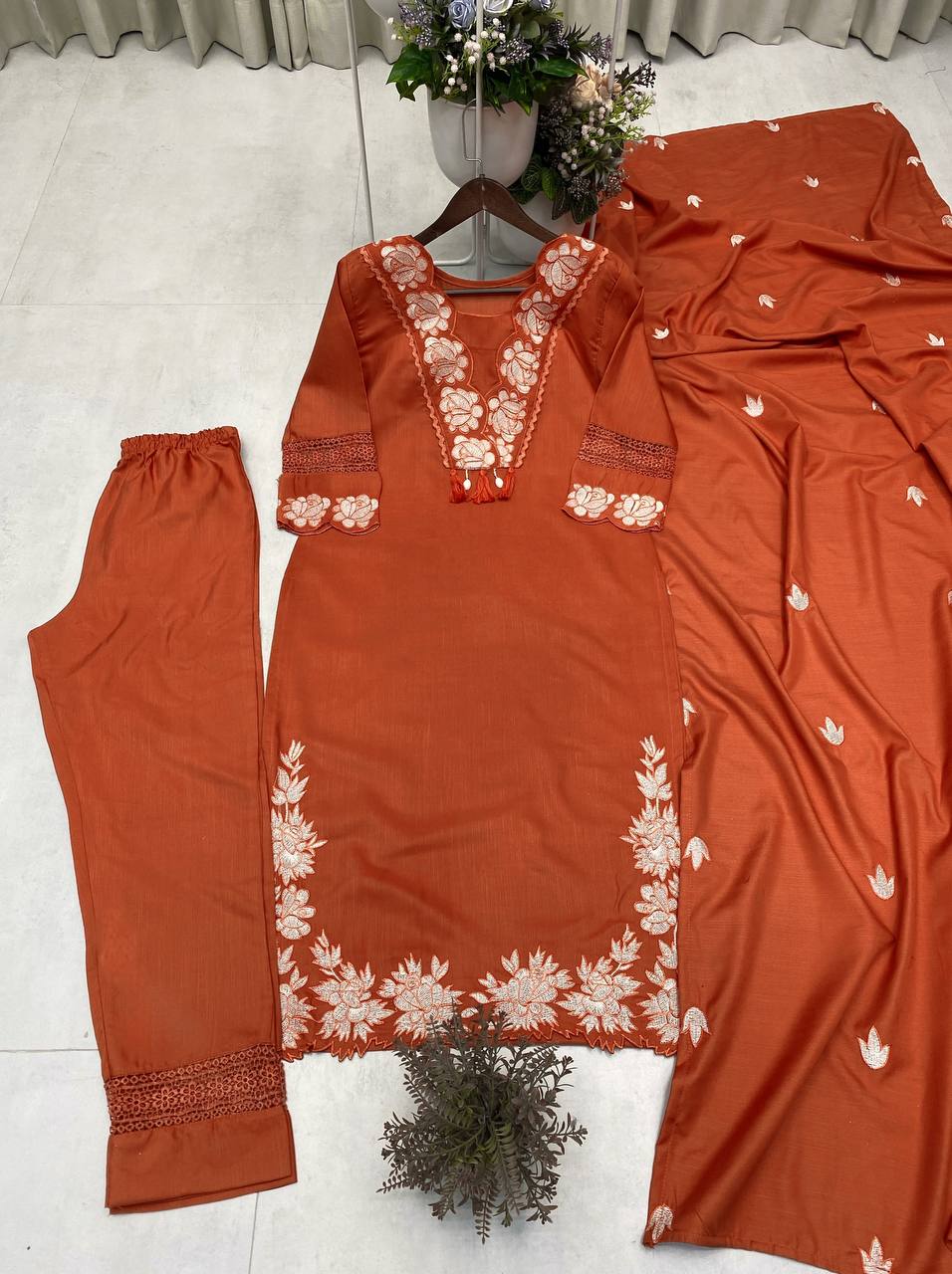 Graceful Everyday Wear with Designer Touch – Premium Reyon Slub Cotton Suit Set