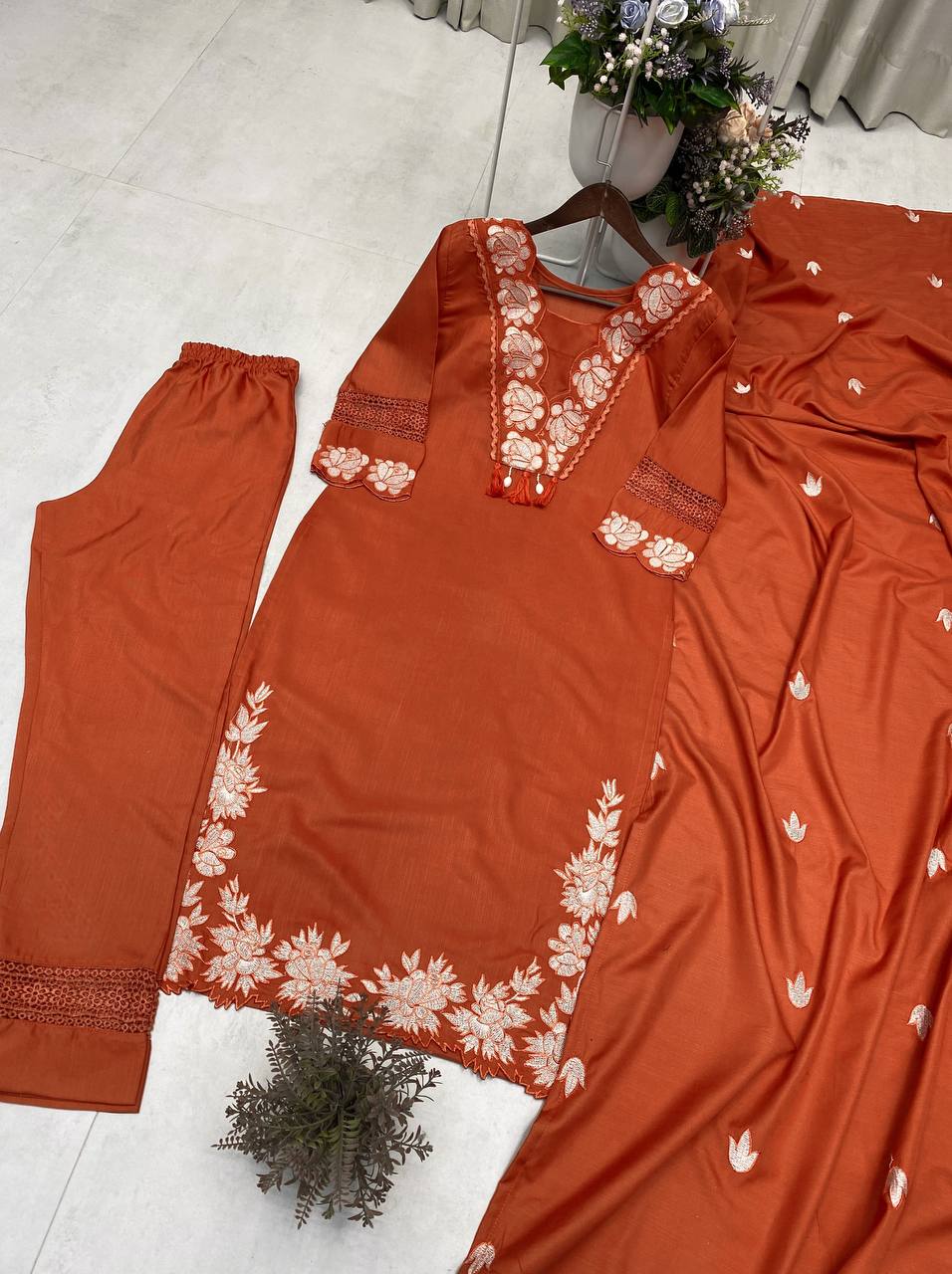 Graceful Everyday Wear with Designer Touch – Premium Reyon Slub Cotton Suit Set