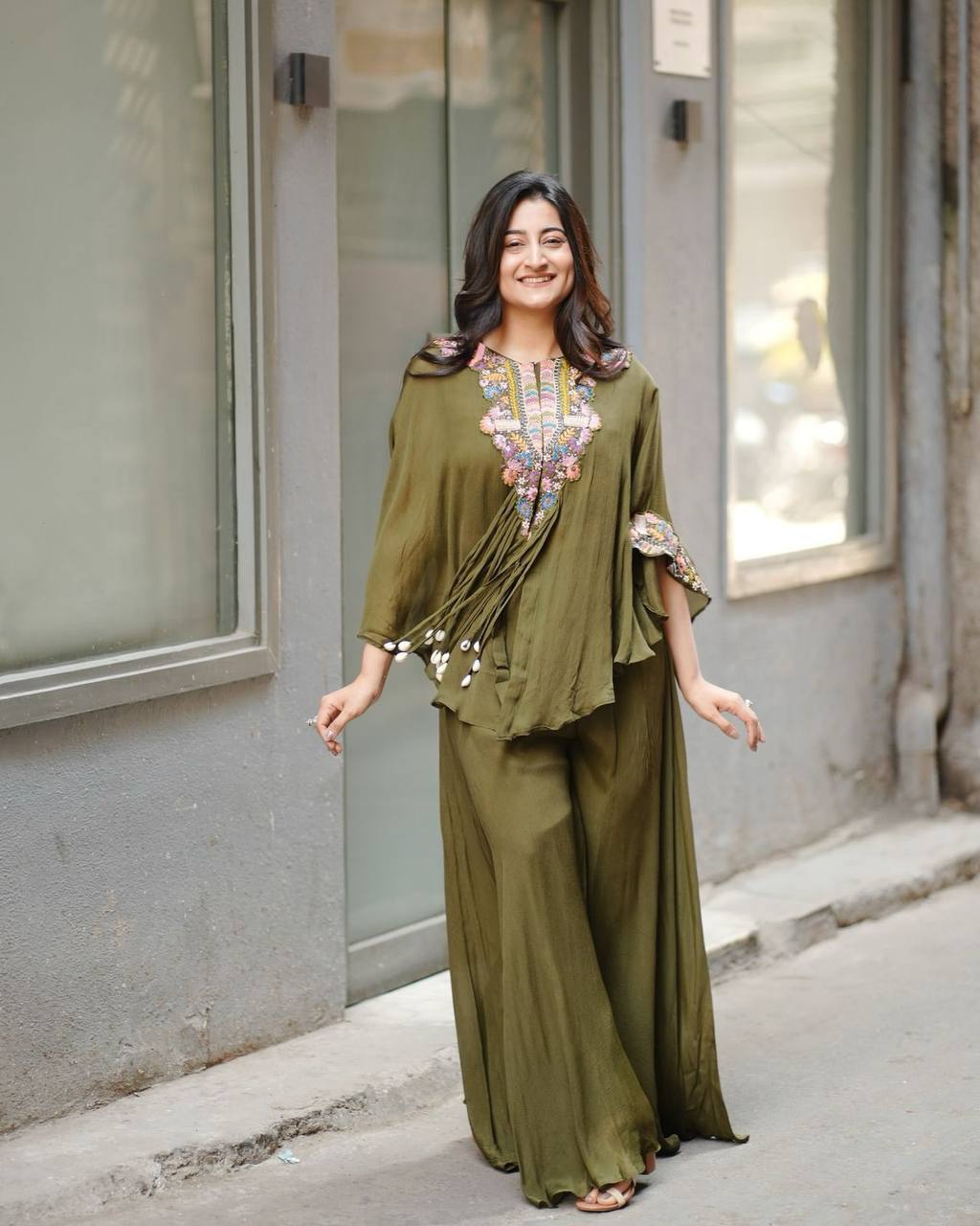 NEW TRENDY THREE PIECE INDO WESTERN SET