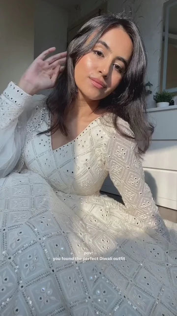 Aniska Classic Lakhnavi Suit Set