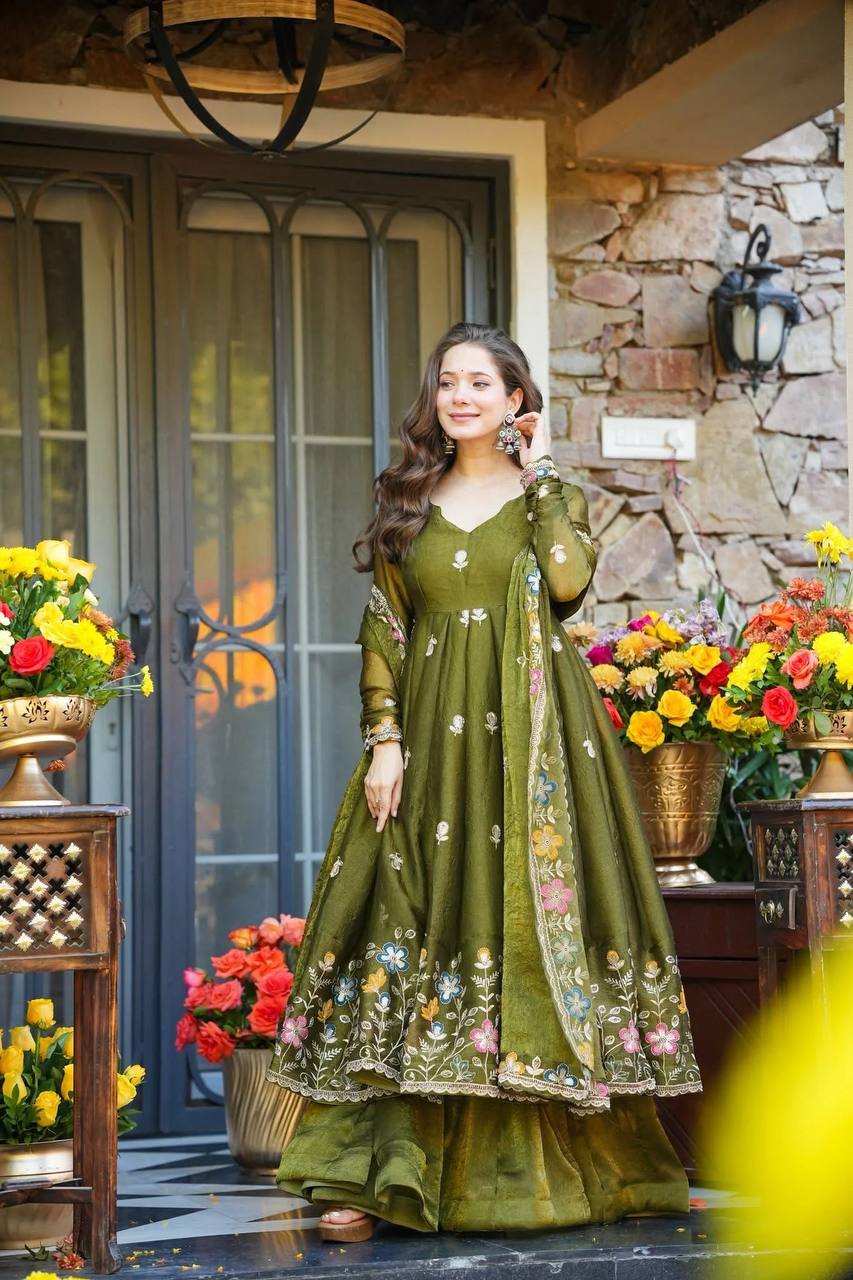 Naira Floral Crunchy Silk Anarkali Premium Suit Set