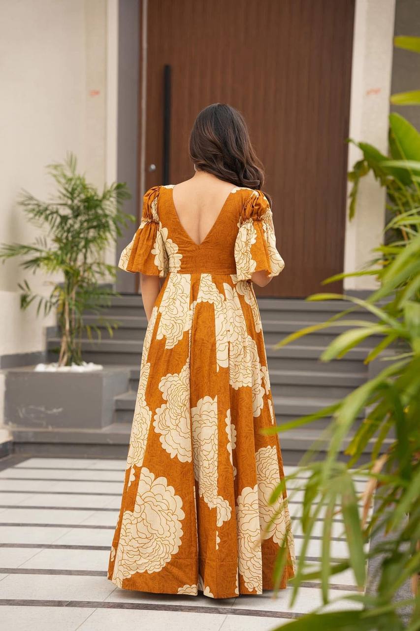AARVI’S PREMIUM DESIGNER GOWN