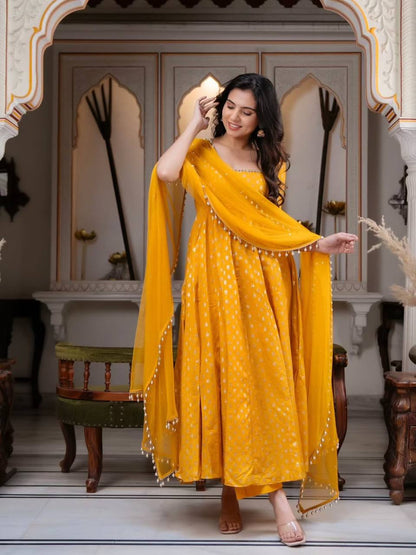 Sitara Chanderi Jacquard Kurta Pant Dupatta Set