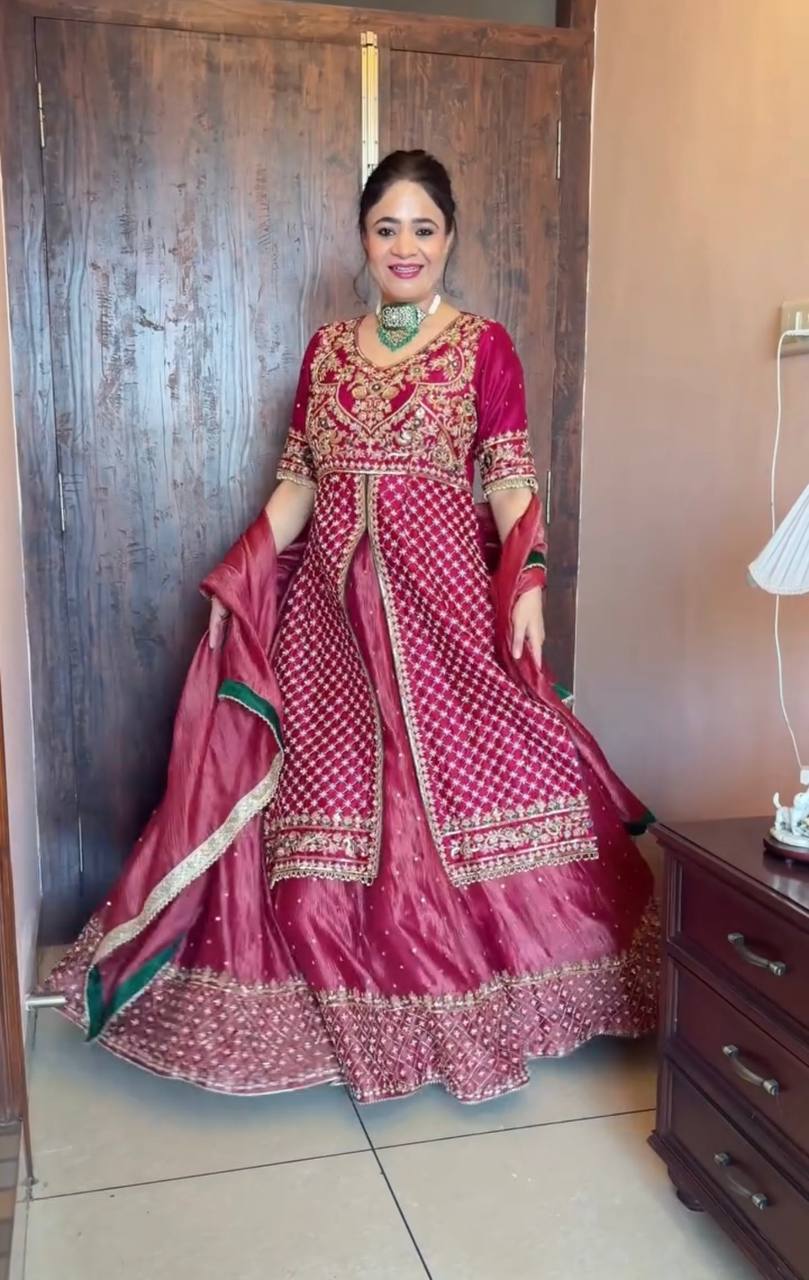 Mehfil Royale Heavy Embroidered Lehenga Suit Set