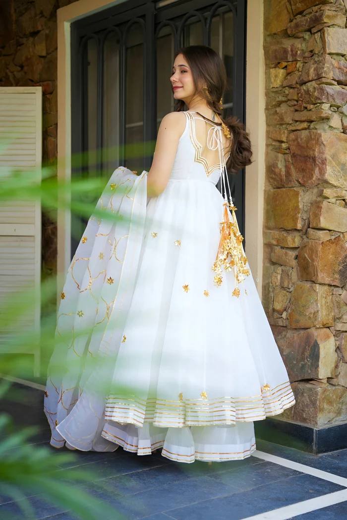 Navrissa Faux Georgette Glint Kurta Set