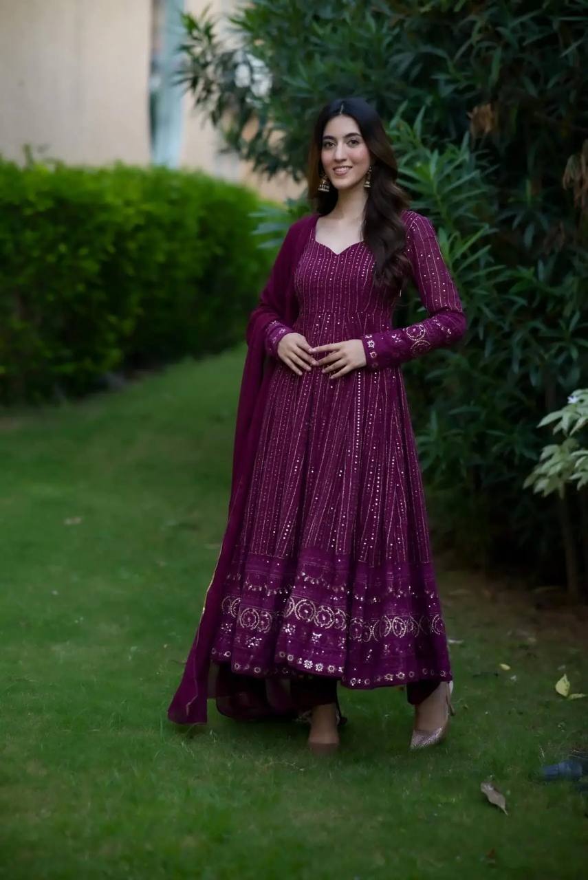 SAANVI PURPLE EMBROIDERED SUIT SET