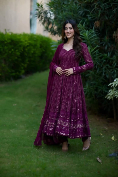 SAANVI PURPLE EMBROIDERED SUIT SET
