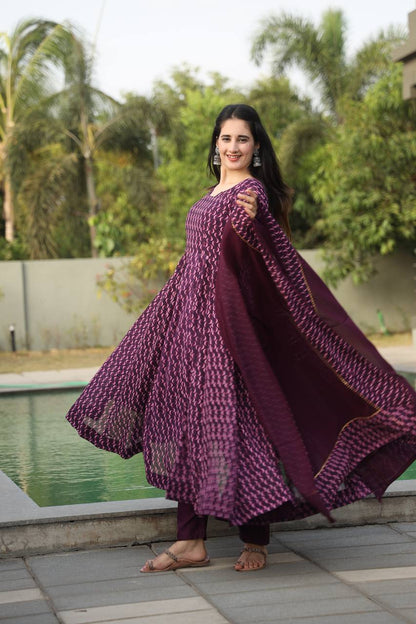 KIARA’S WINE COLOURED ANARKALI SUIT SET