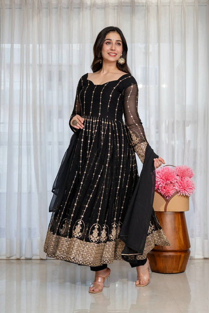 Rooh-e-Noir Heavy Embroidered Black Anarkali Suit Set