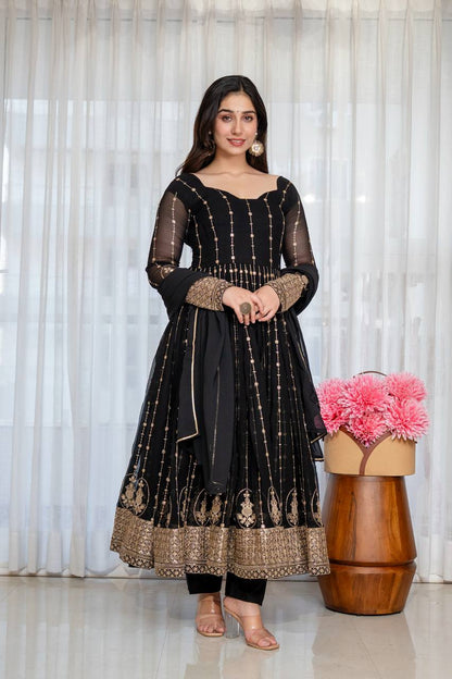Rooh-e-Noir Heavy Embroidered Black Anarkali Suit Set