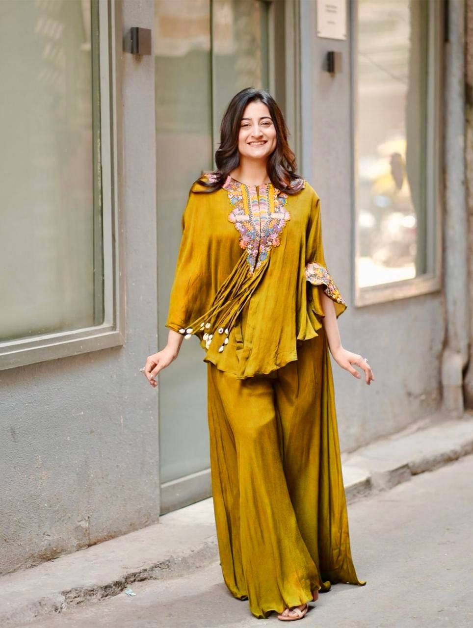 NEW TRENDY THREE PIECE INDO WESTERN SET