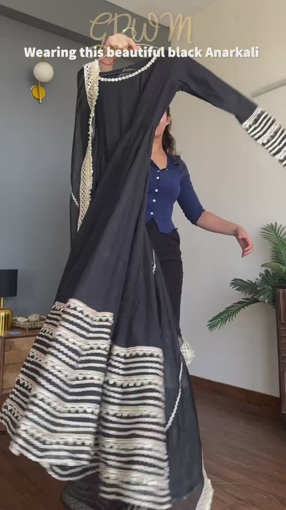 Aafreen Noor Black Color Embroidered Work Anarkali Suit Set